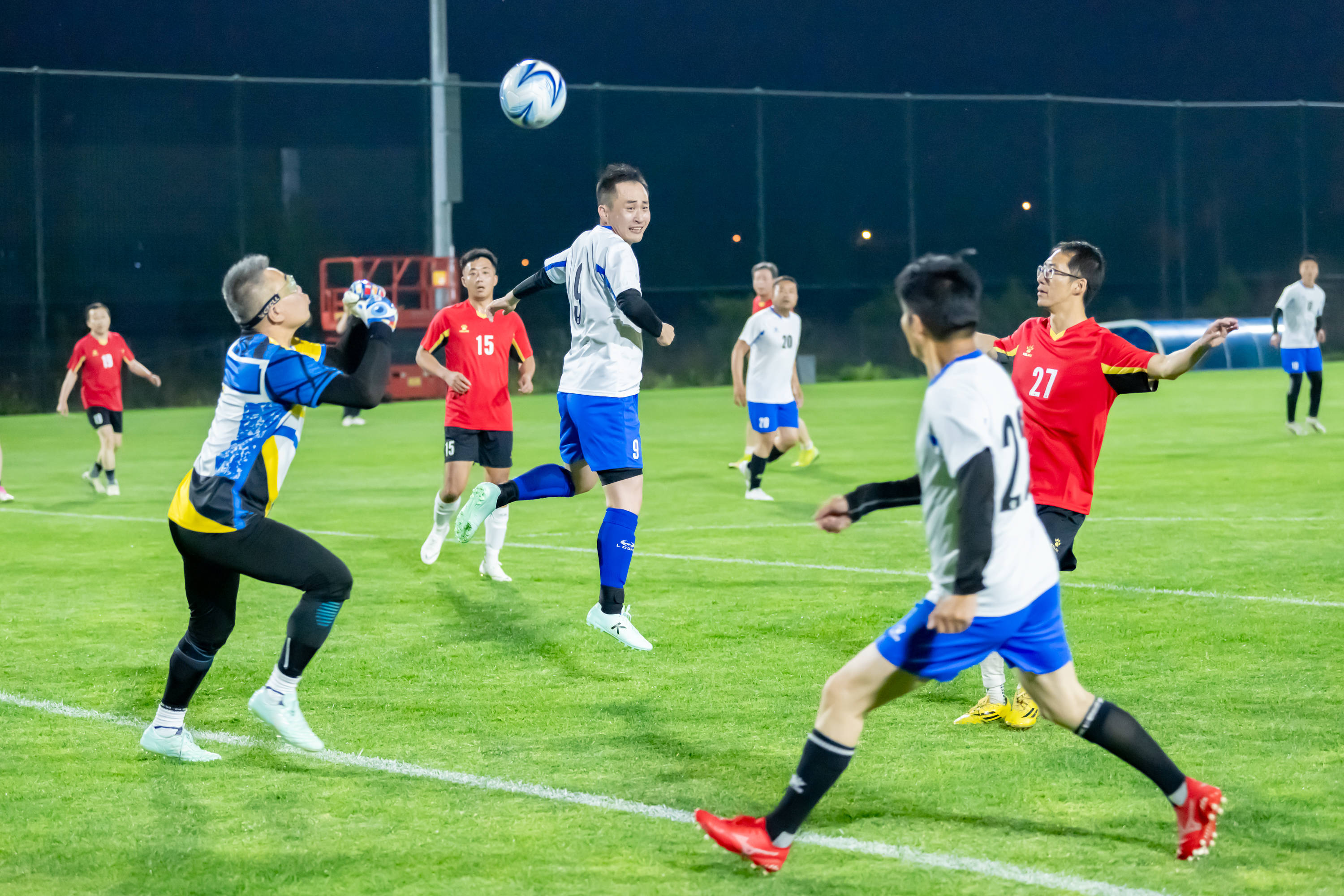 级巨星将在 级巨星将在