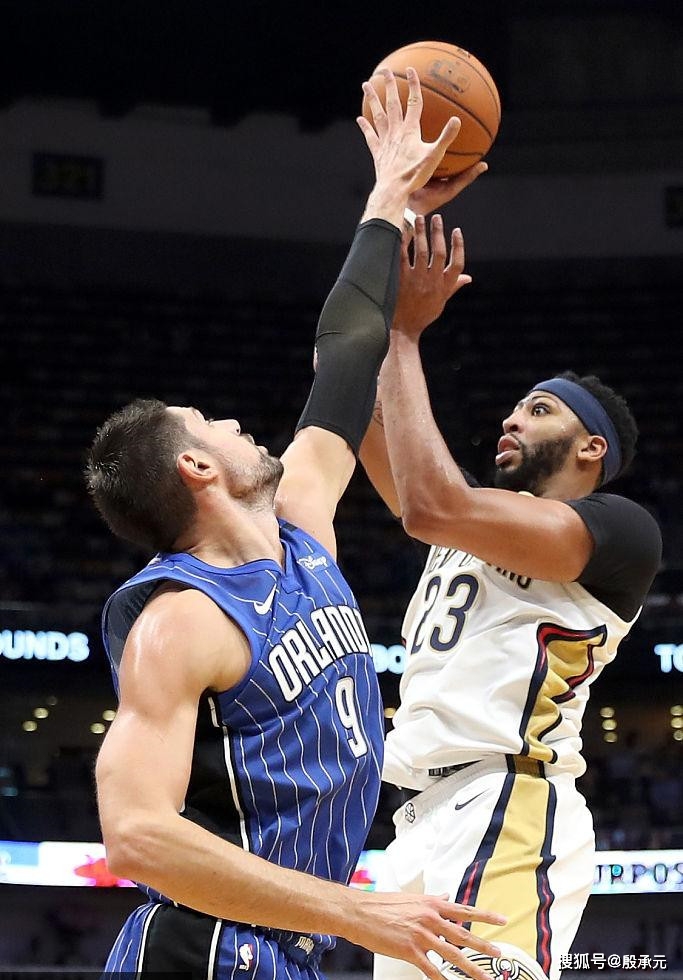 通缉令采用 通缉令采用