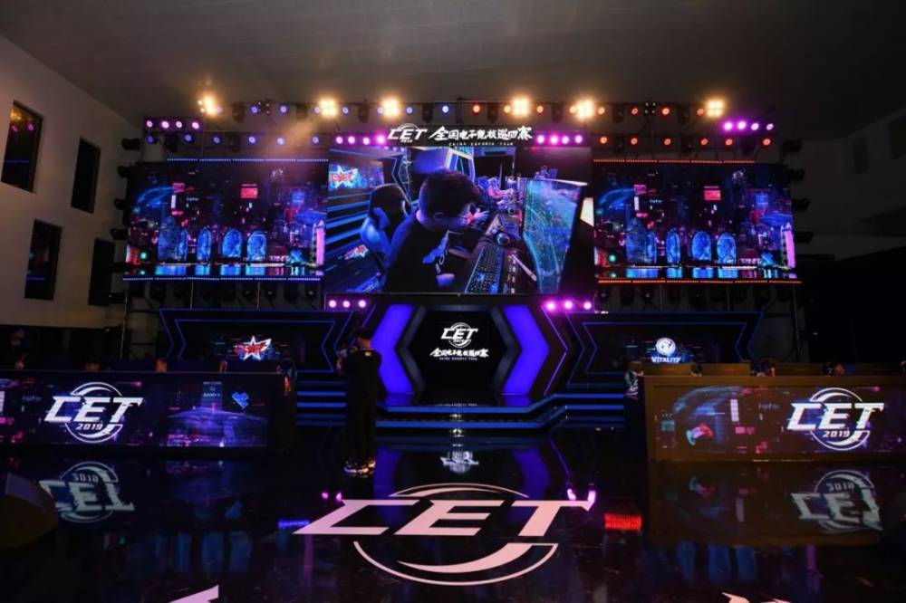 损的行为模 损的行为模