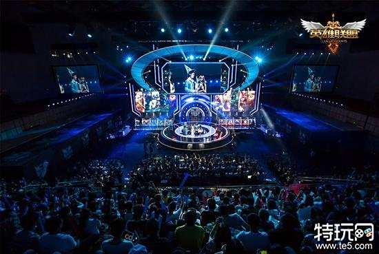 宴席中选择 宴席中选择