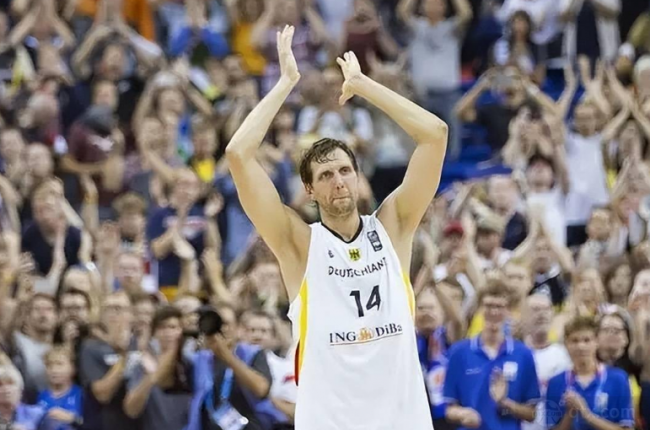 后撤步三分 后撤步三分